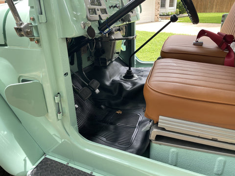 thumbnail interactive-video image 1 of 3-Piece Rubber Floor Mat Set For Toyota Land Cruiser FJ40 & BJ40 – Classic Fit 1 of 2