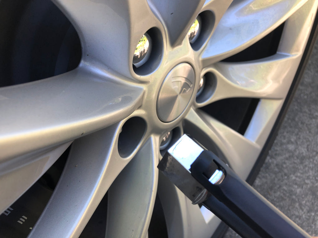 Lug Nut Cap Removal Tool for Tesla Model S 3 X